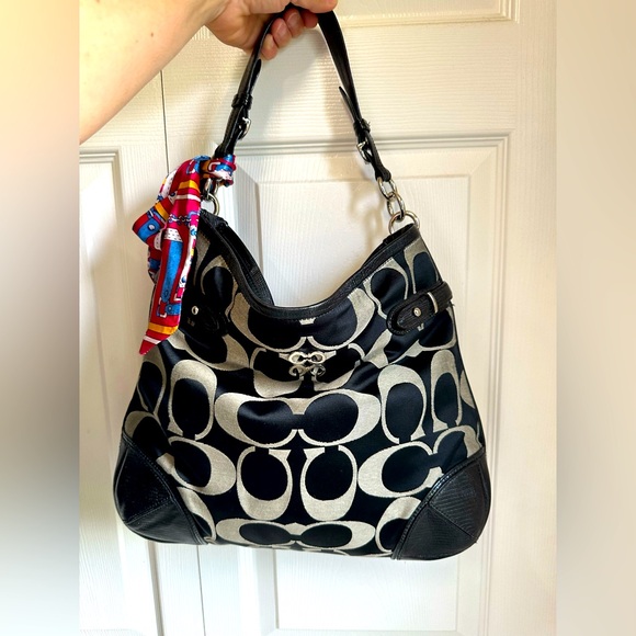 Black and Cream Designer Women's Bag - Picture 1 of 16